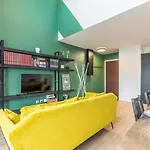 Apartmán Bright 2-bedroom W Balcony And Parking Lambersart