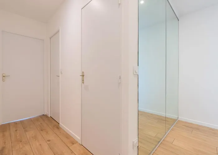 Apartman Bright 2-bedroom W Balcony And Parking *