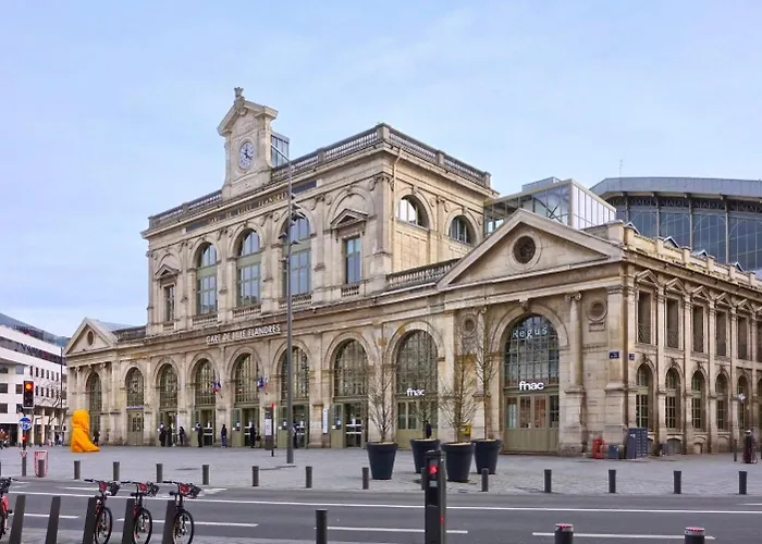 Bright 2-bedroom W Balcony And Parking Apartman Lambersart