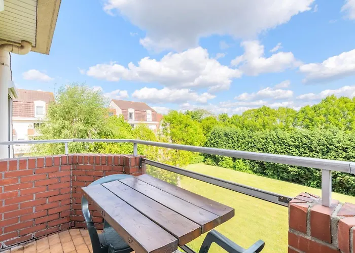 Bright 2-bedroom W Balcony And Parking